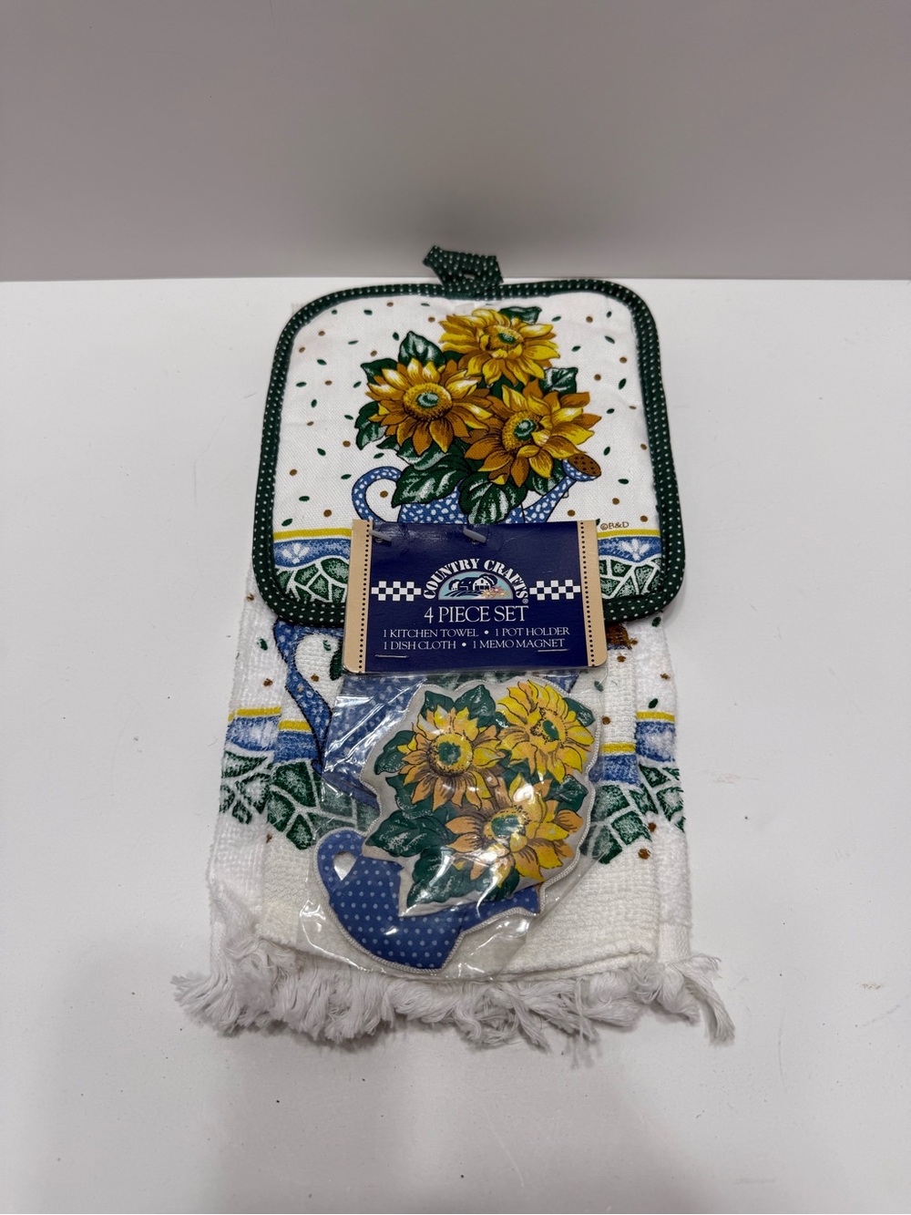 Country Crafts Sunflower 4-Piece Kitchen Set - Yellow & Green